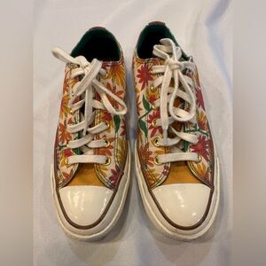 Converse Canvas Sneakers Chuck Taylor’s with Floral Design Women 6.5 Men 4.5
